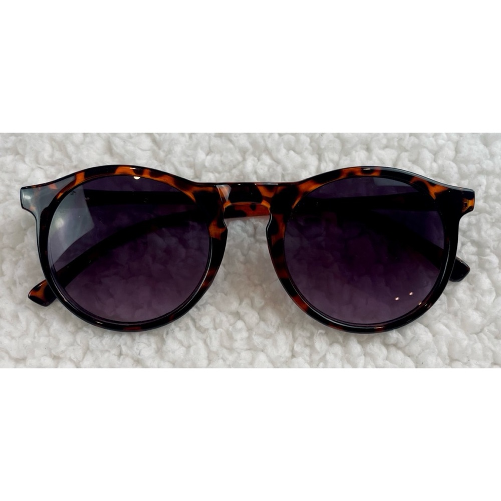 Tortoise Shell Sunglasses with Purple Lenses - Picture 11 of 16